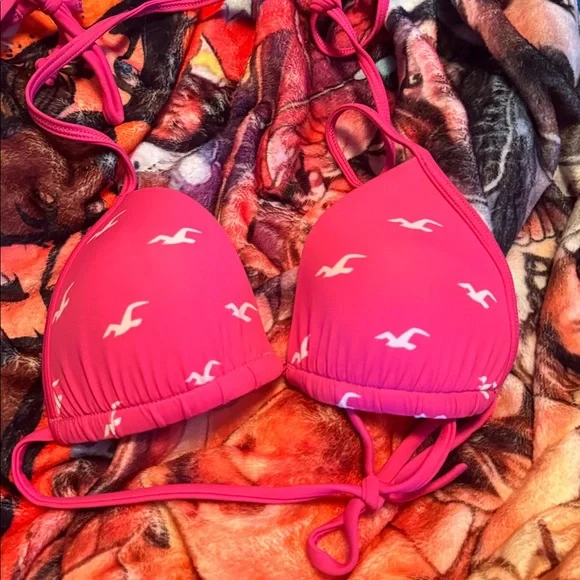 Hollister Bikini - Picture 5 of 7